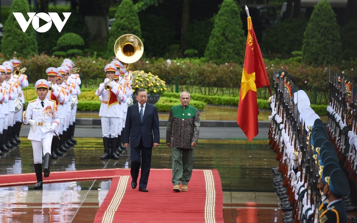 state leader chairs welcome ceremony for timor-leste president picture 4