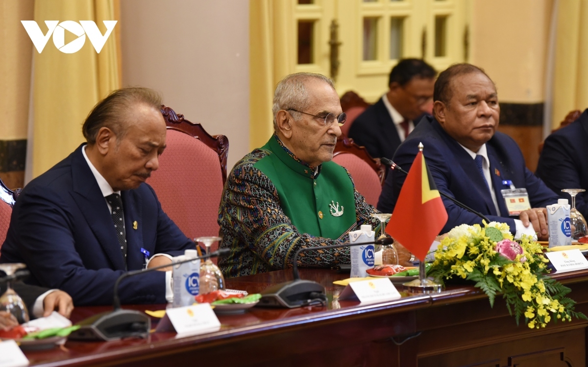 state leader chairs welcome ceremony for timor-leste president picture 8