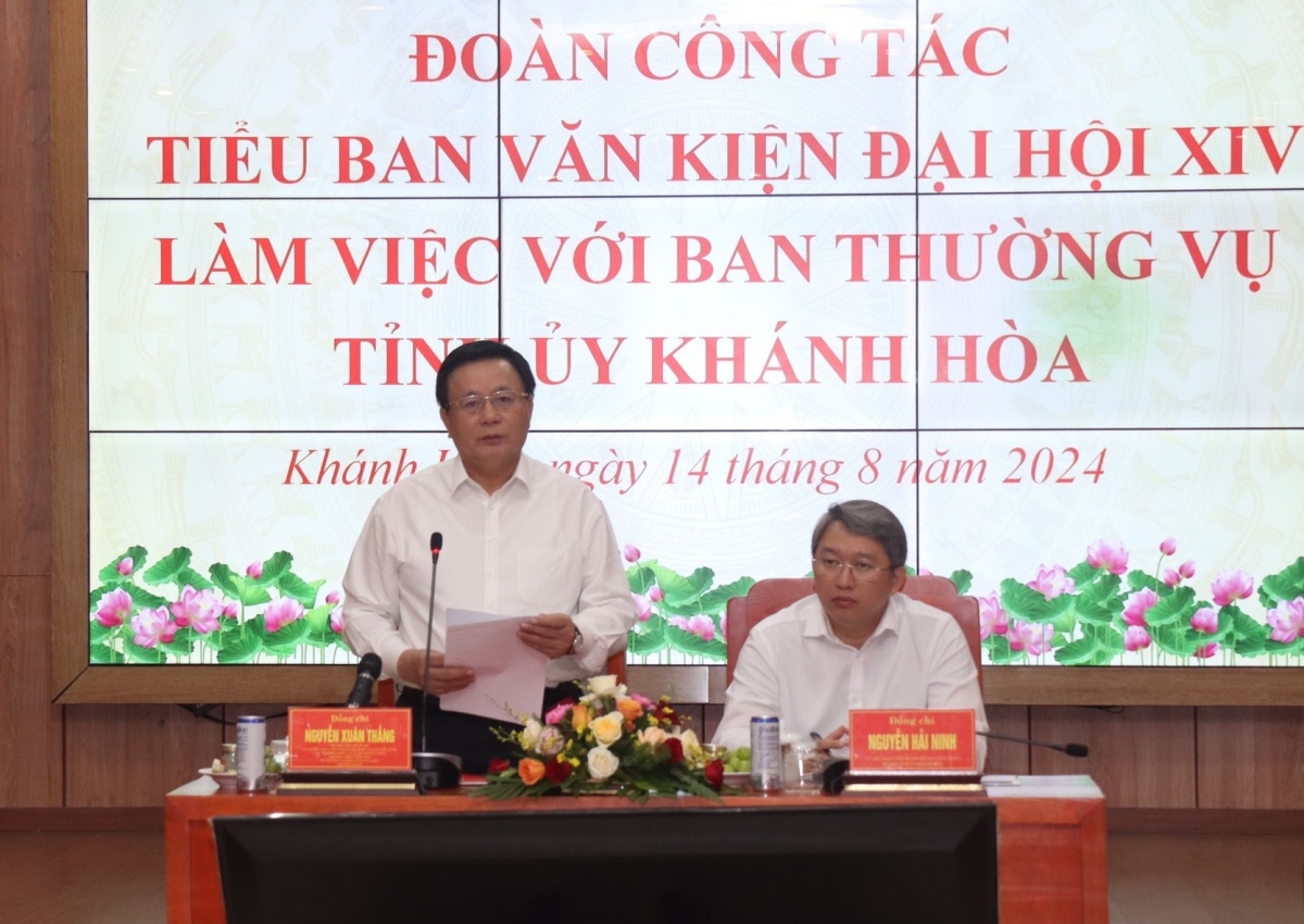 Tiểu ban Văn kiện Đại hội XIV làm việc với Ban Thường vụ Tỉnh ủy Khánh Hòa