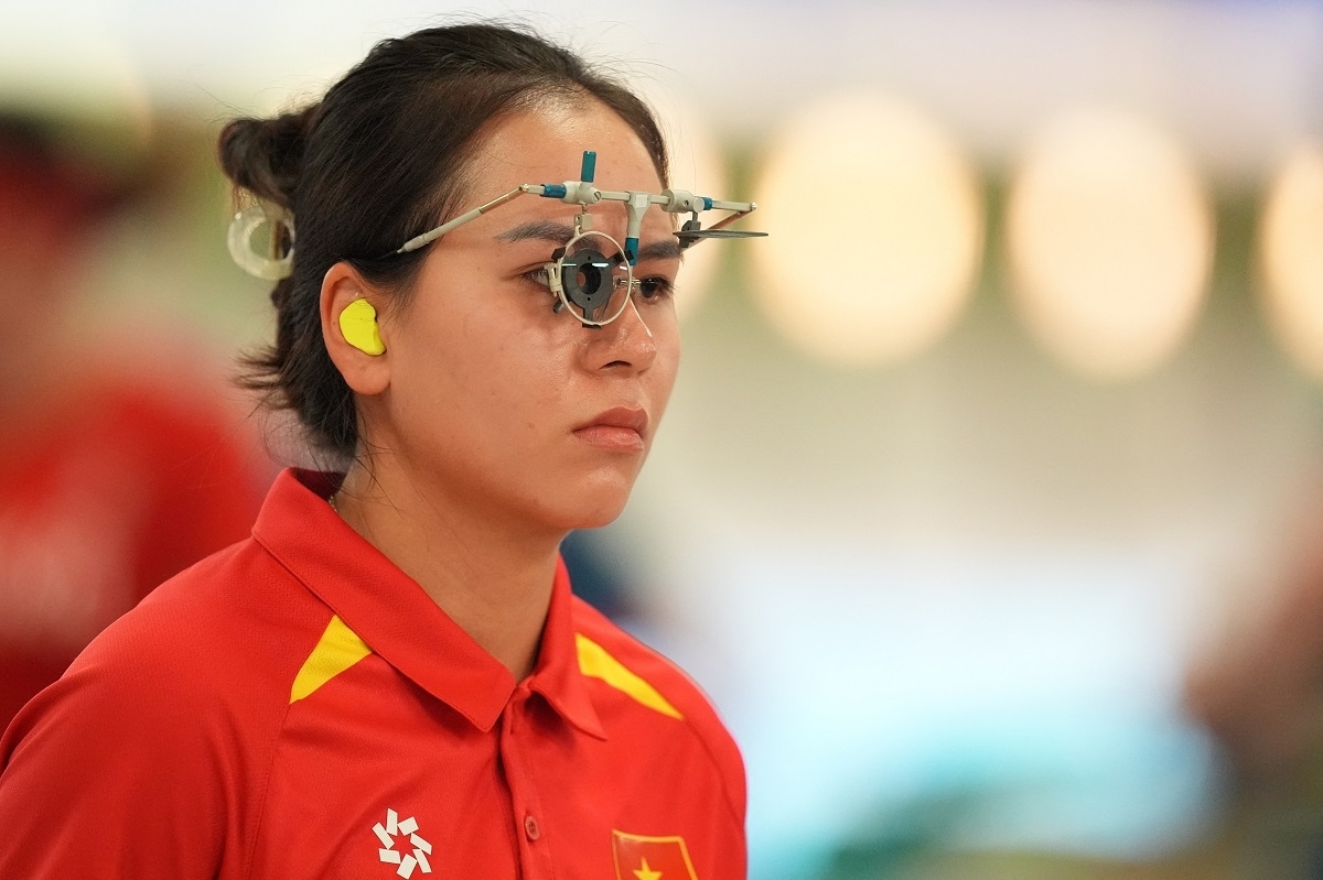 paris olympics 2024 thu vinh misses medal in 25m pistol final picture 1
