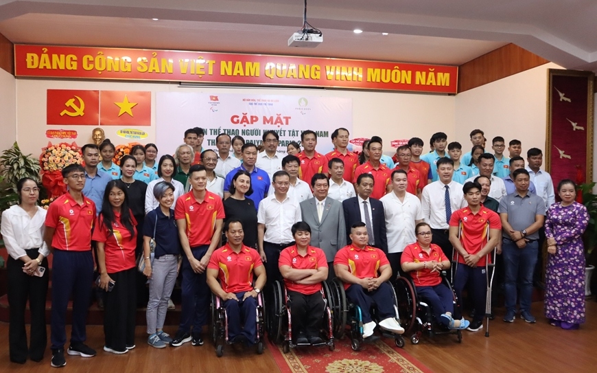 vietnamese sporting delegation departs for 2024 paris paralympic games picture 1