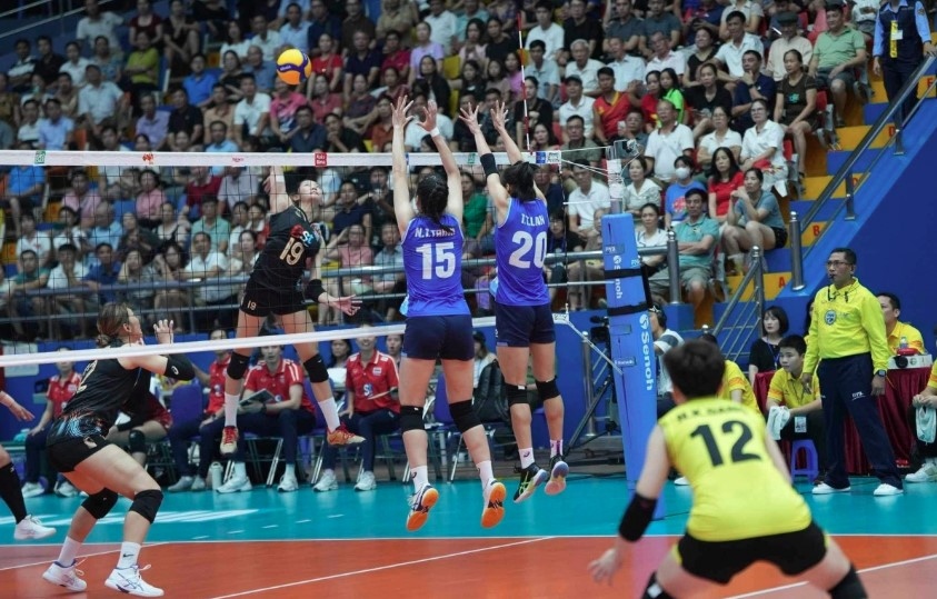 vietnam secure second place at first stage s sea women v.league picture 1