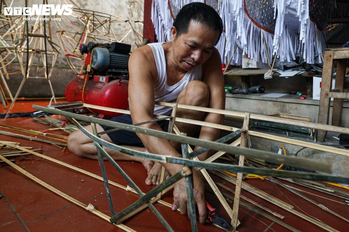 song ho commune busy making paper offerings during vu lan festival picture 10