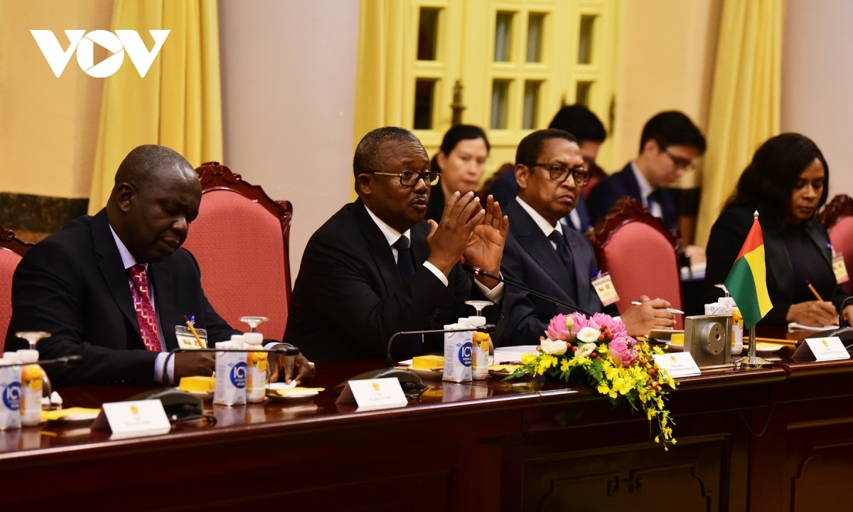 guinea-bissau president warmly welcomed in hanoi on official visit picture 10