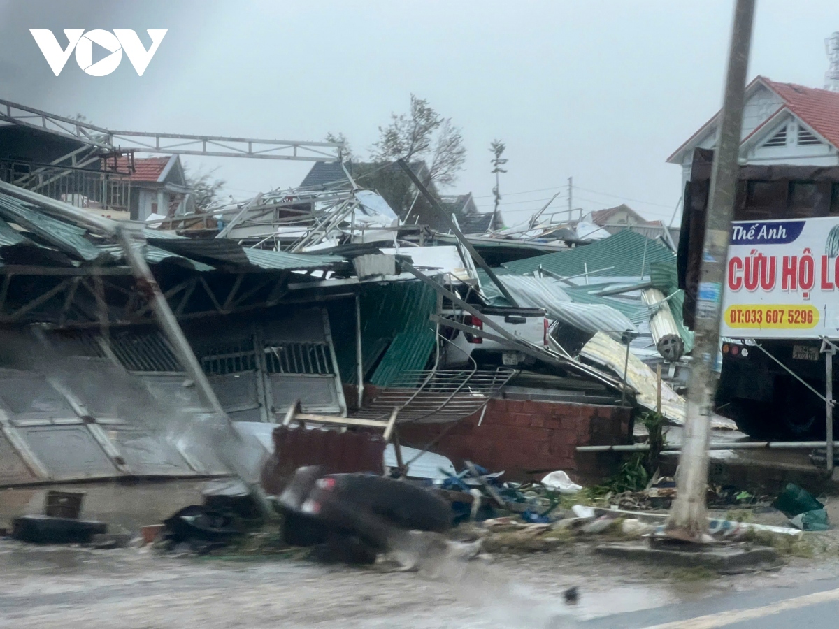 quang ninh devastated as yagi makes landfall picture 10