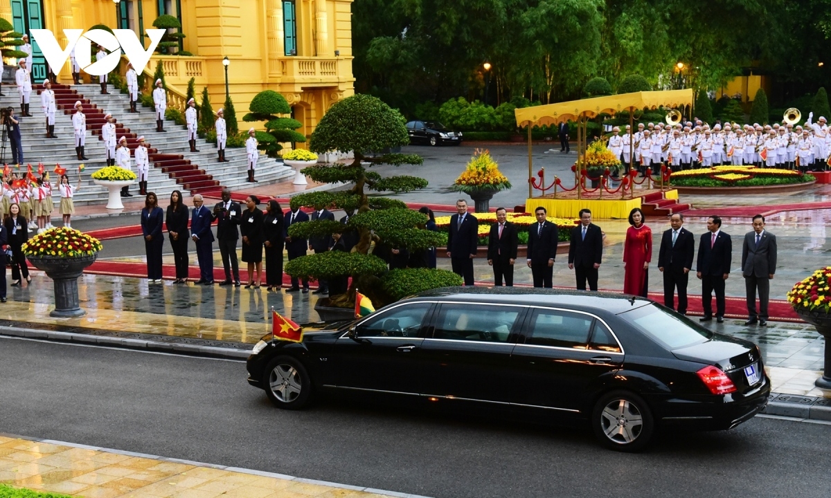 guinea-bissau president warmly welcomed in hanoi on official visit picture 2