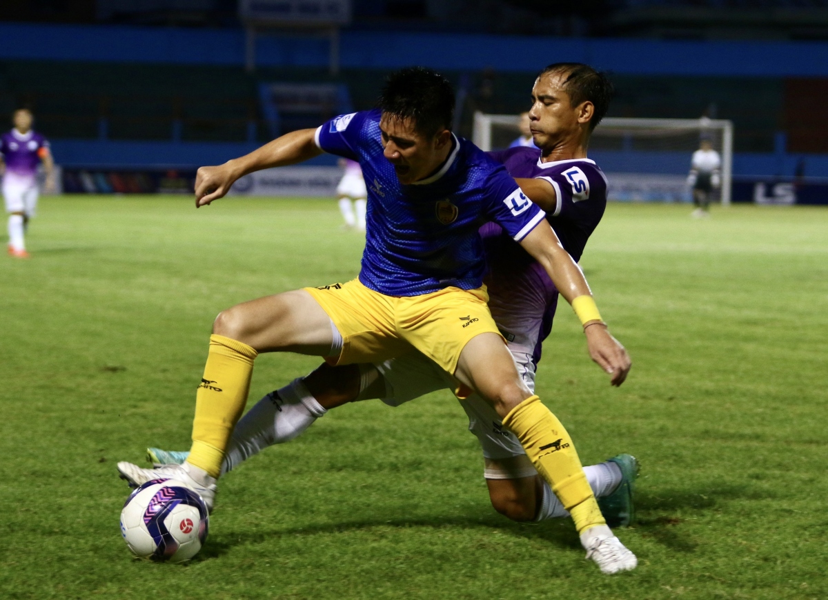 chuyen nhuong v-league hai phong fc thu viec cuu cau thu hagl hinh anh 1