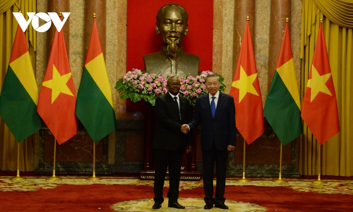 guinea-bissau president warmly welcomed in hanoi on official visit picture 5