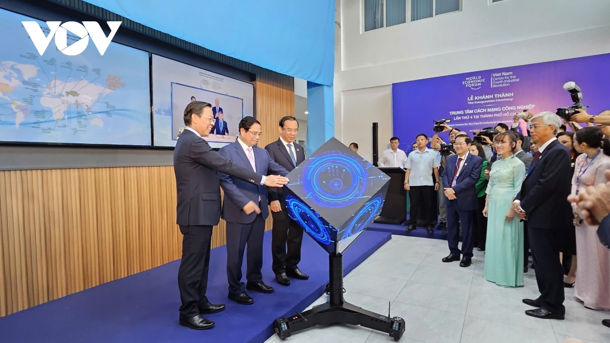 centre for the fourth industrial revolution - c4ir inaugurated in hcm city picture 1