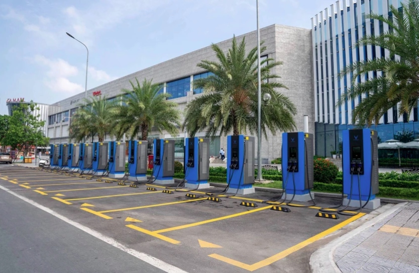 v-green launches ev charging station franchises in vietnam picture 1