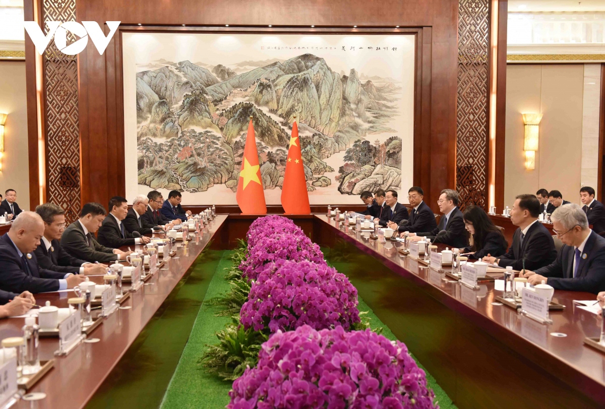 vietnam desires to foster comprehensive strategic partnership with china picture 2