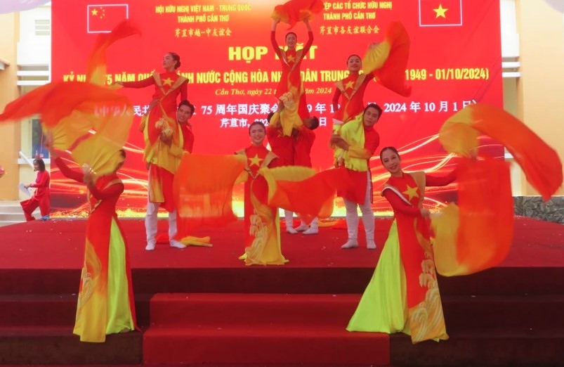 Gathering enhances Vietnam – China comprehensive cooperation