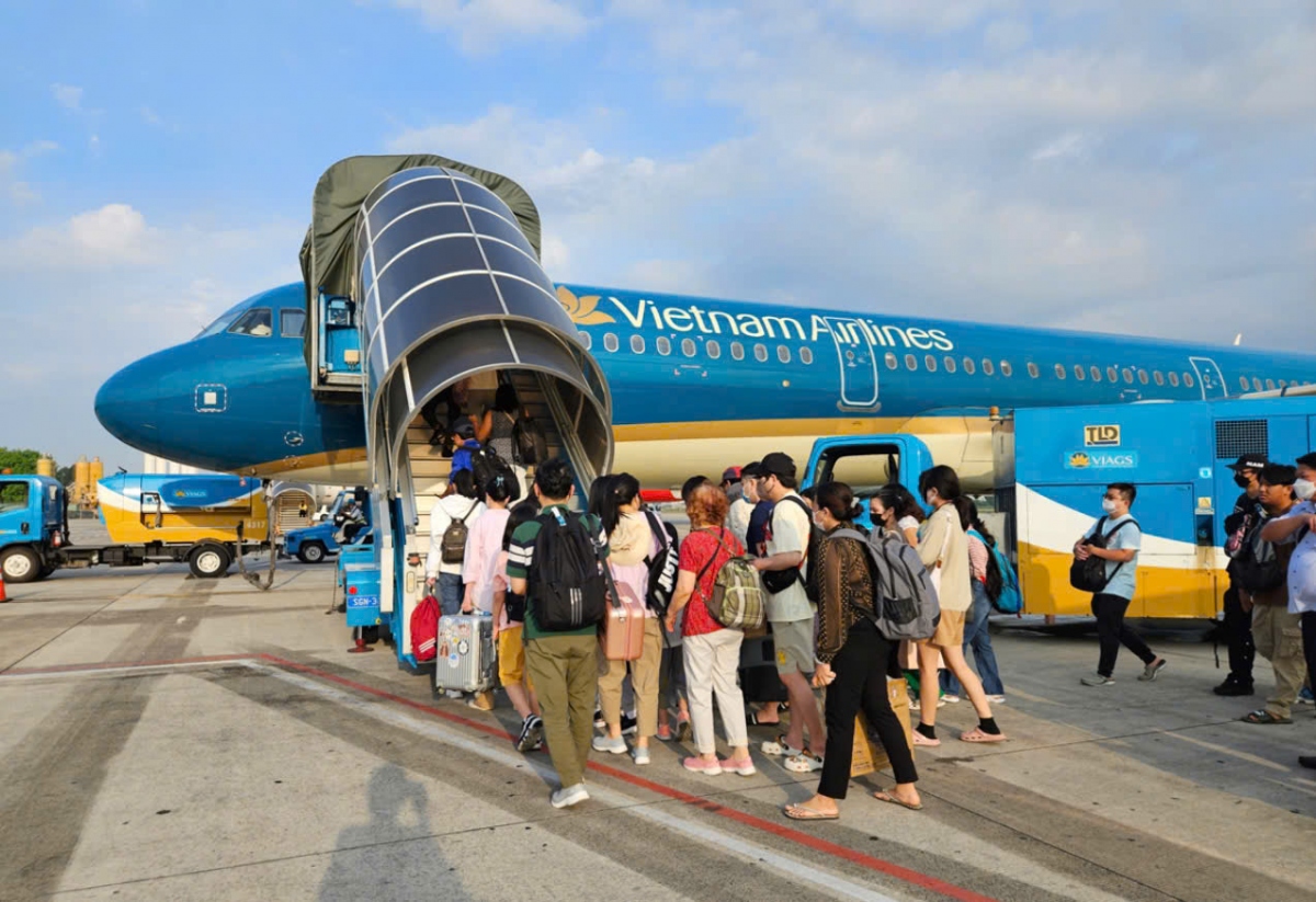 vietnam airlines group mo ban lan dau 1,5 trieu cho dip tet nguyen dan 2025 hinh anh 1