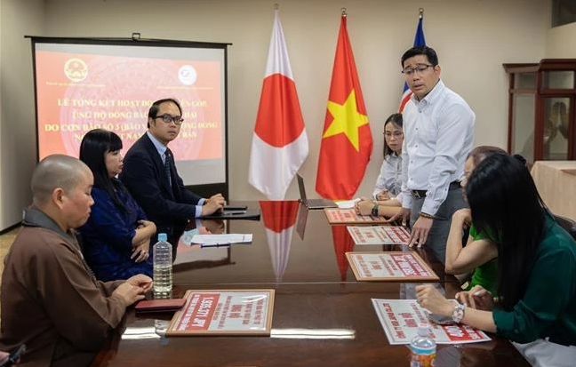 Vietnamese in Japan, Canada send aid to typhoon victims back home