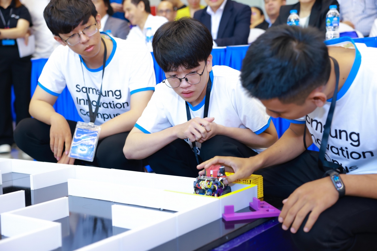 Phổ cập KHCN cho thế hệ trẻ - nhìn từ dự án Samsung Innovation Campus