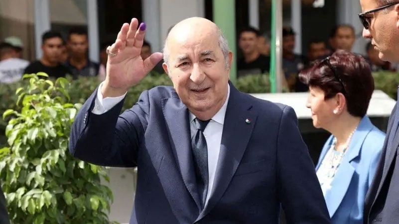 bau cu tong thong algeria Ong abdelmadjid tebboune tai dac cu nhiem ky thu hai hinh anh 1