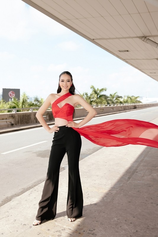 binh thuan native departs for vietnam at miss asia pacific international picture 5