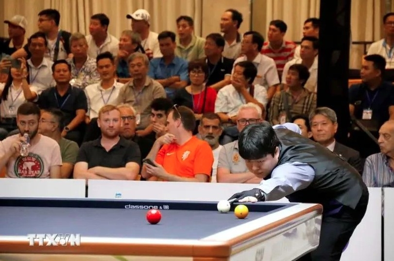 rok player wins 76th world 3-cushion billiards championship picture 1