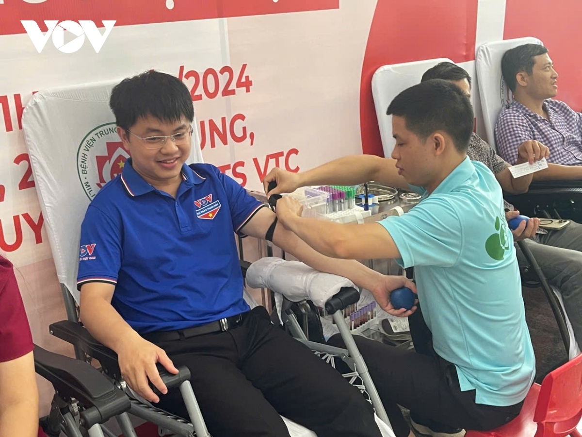 vov holds blood donation drive picture 10