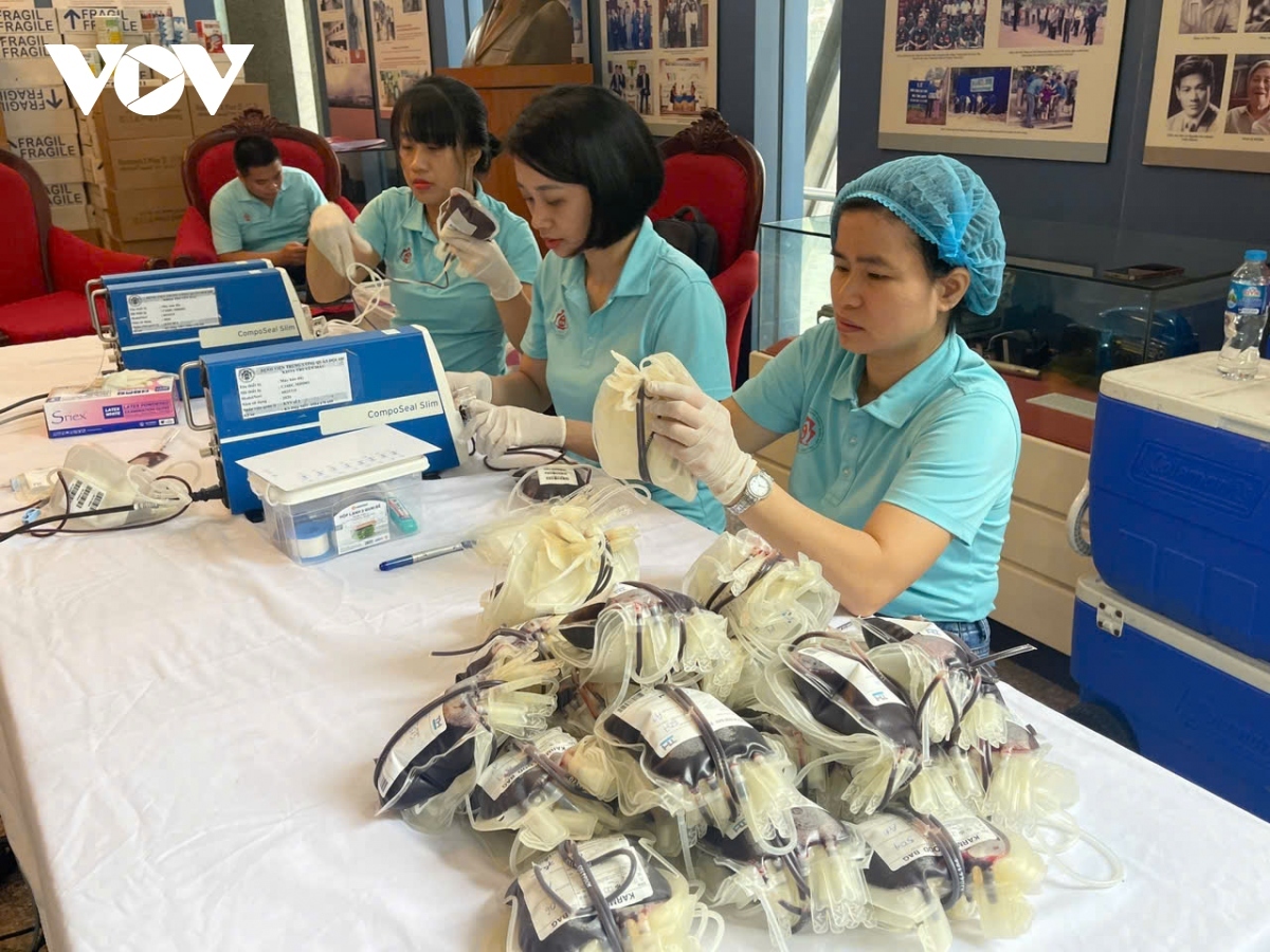 vov holds blood donation drive picture 11