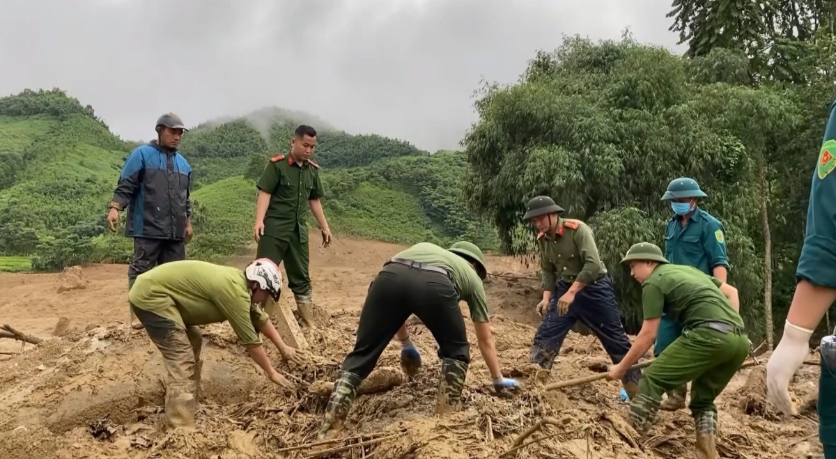 cap nhat them mot vu sat lo dat nghiem trong tai lao cai, vui lap 8 ngoi nha hinh anh 29