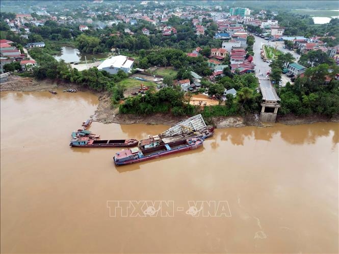 Tỉnh nào có thành phố trực thuộc không phải là đô thị lớn nhất?