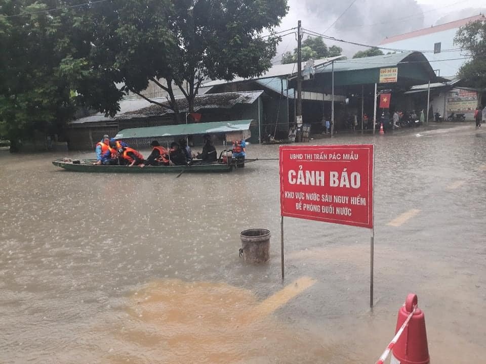 hang ngan ho dan o cao bang, bac kan bi anh huong do lu hinh anh 4