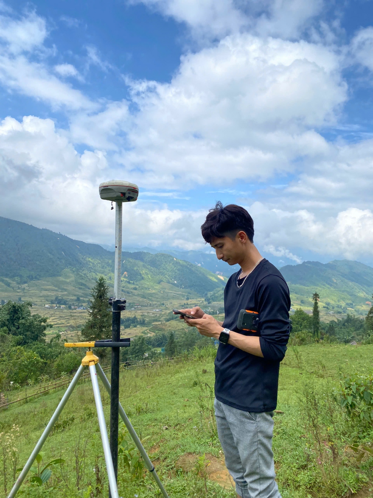 cuu tro bao lu Ung dung cong nghe de tranh tinh trang manh ai nay lam hinh anh 3