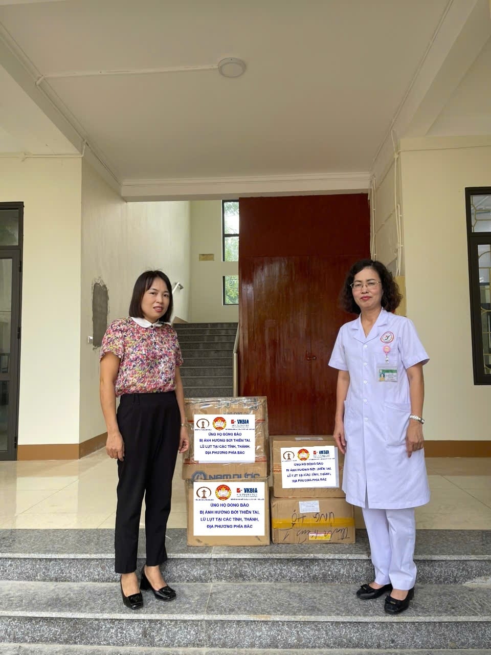 nhung chuyen xe nghia Dong bao tiep tuc den voi ba con vung ron lu yen bai hinh anh 8