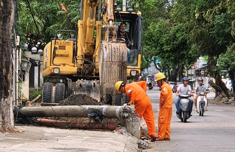 EVNNPC: Nhiều địa phương được cấp điện trở lại trong ngày hôm nay