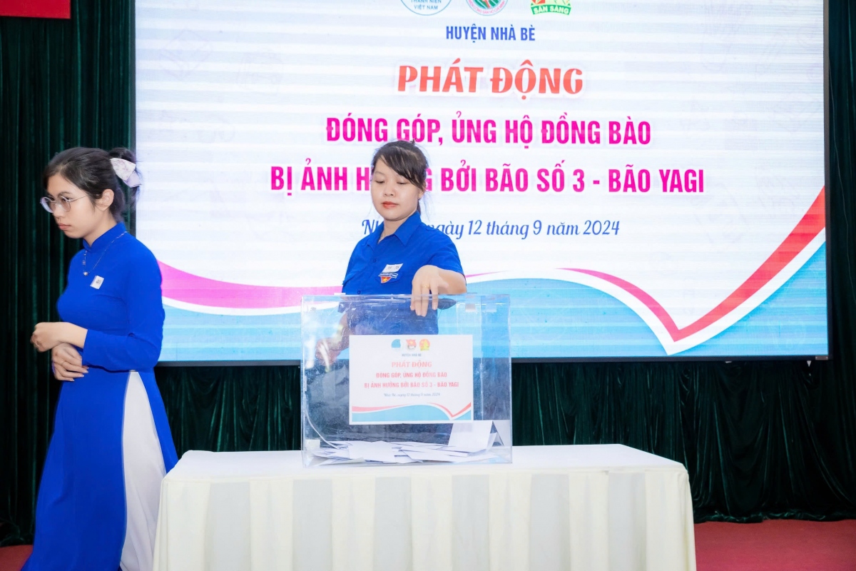 thanh Doan tp.hcm tuyen tinh nguyen vien khac phuc bao lu hinh anh 1