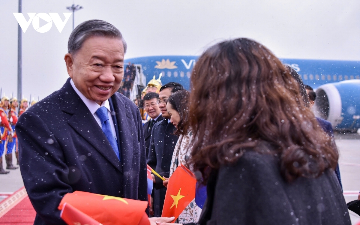 top vietnamese leader begins state visit to mongolia picture 3