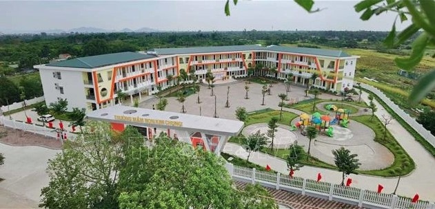 hanoi builds more new schools to match growing educational demands picture 1