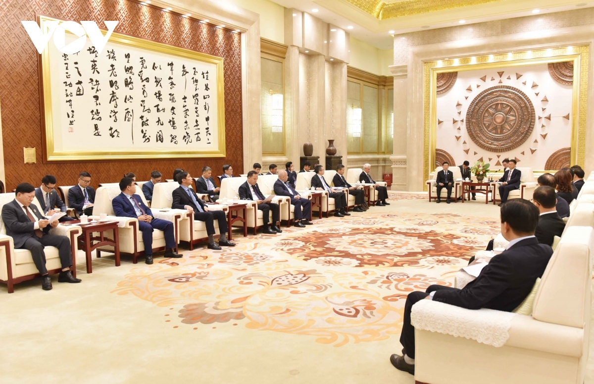 deputy pm encourages vietnam china local cooperation picture 2 deputy pm encourages vietnam china local cooperation picture 2
