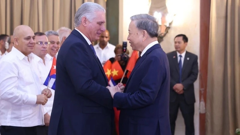 Vietnam, Cuba issue joint statement