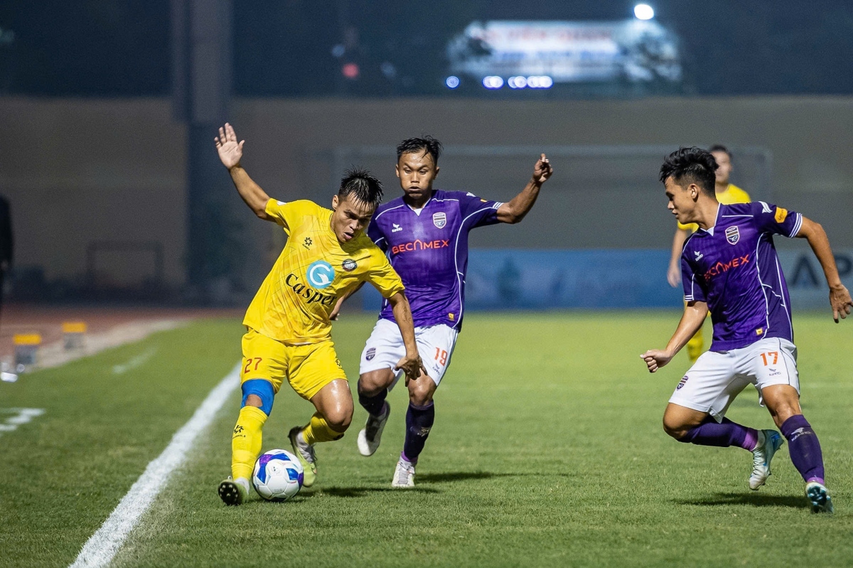 ket qua vong 1 v-league 24 25 ha tinh gieo sau cho nam Dinh, thanh hoa thua nguoc hinh anh 2