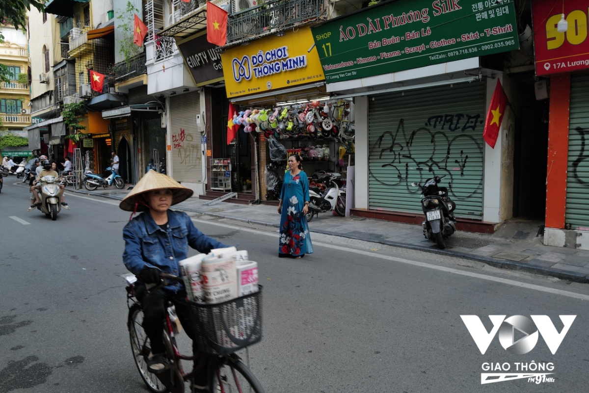 co do sao vang ruc ro trong nang mua thu ha noi hinh anh 21