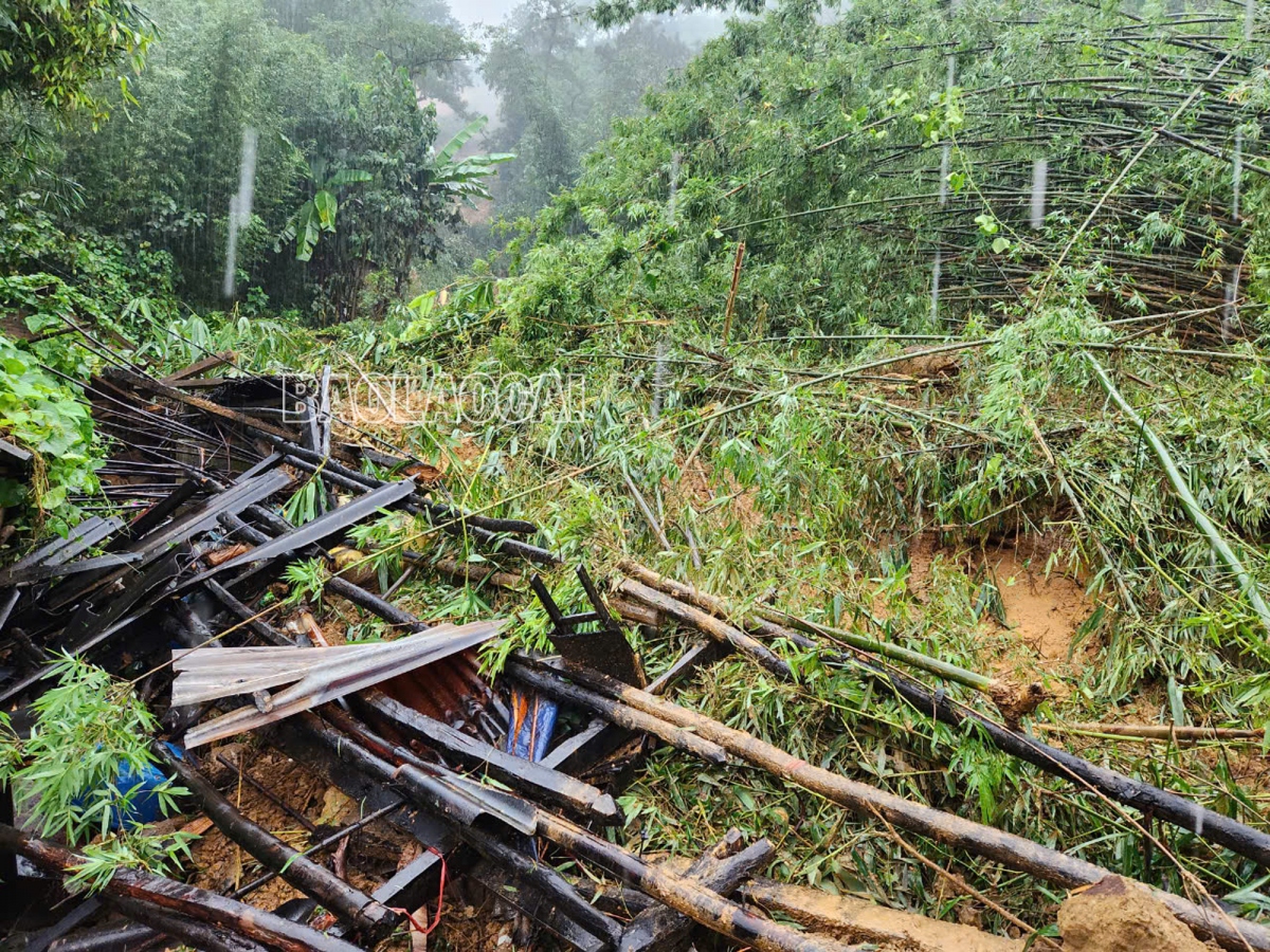 another landslide buries houses in lao cai, 7 reported missing picture 1