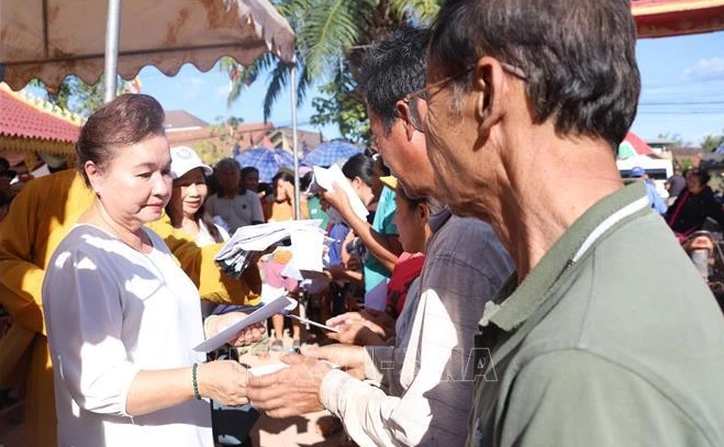 vietnamese community in laos supports yagi victims in luang namtha province picture 1