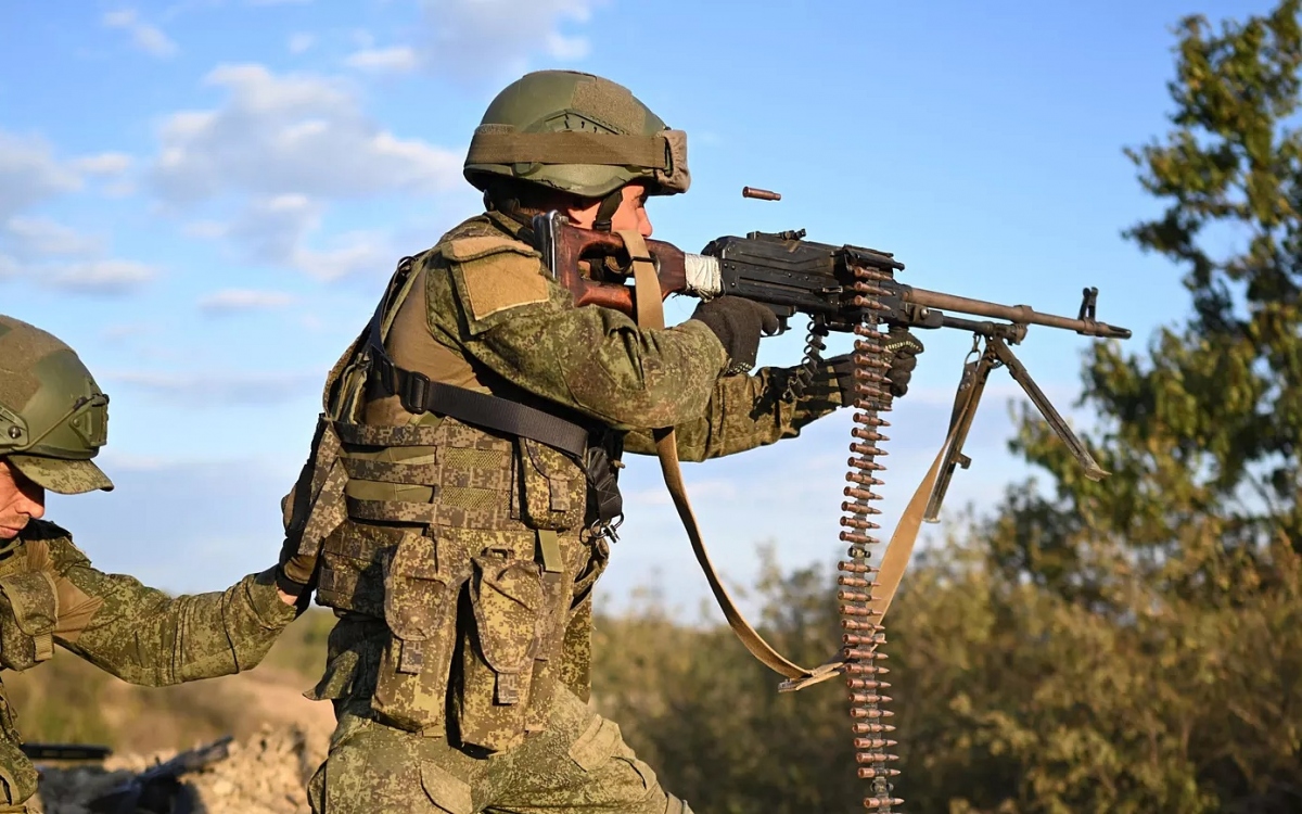 tinh hinh pokrovsk nguy ngap, binh si ukraine doi dien noi ham tu dia cua nga hinh anh 1