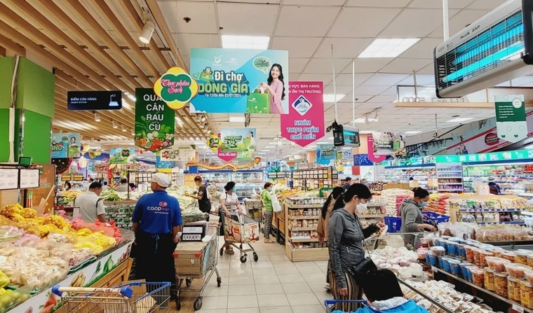 Vietnam looks for ways to spark domestic consumer demand