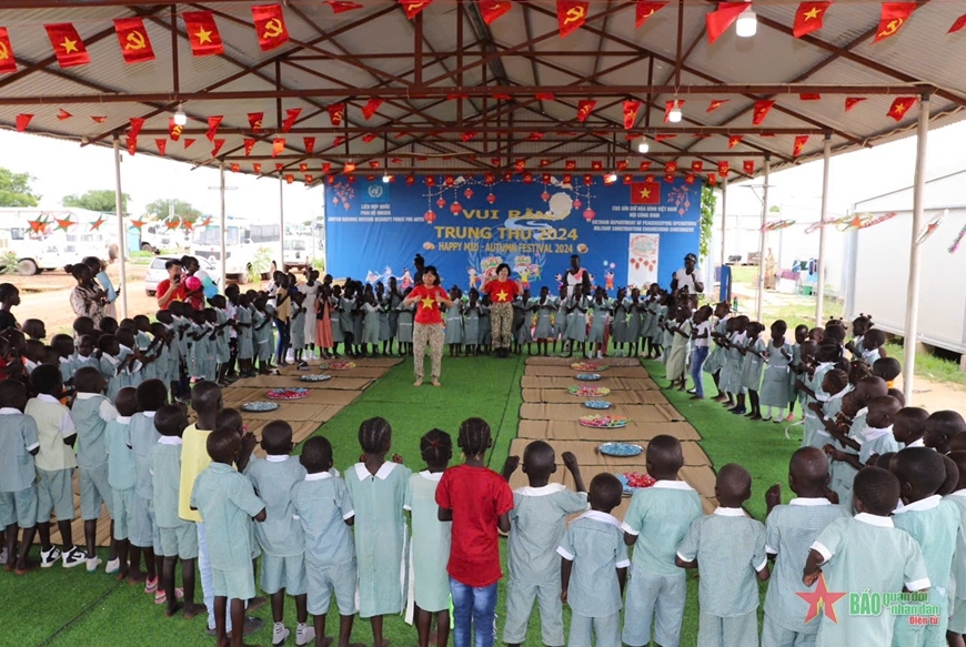 vietnamese peacekeepers hold mid-autumn festival for children in abyei picture 5