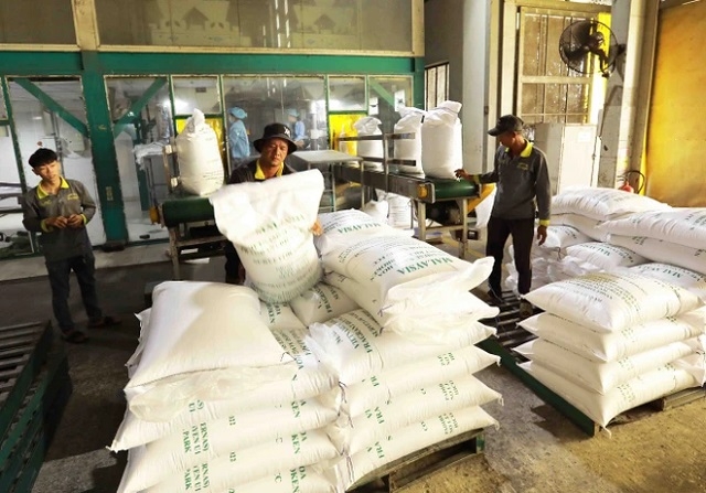 india officially lifts rice export ban picture 1