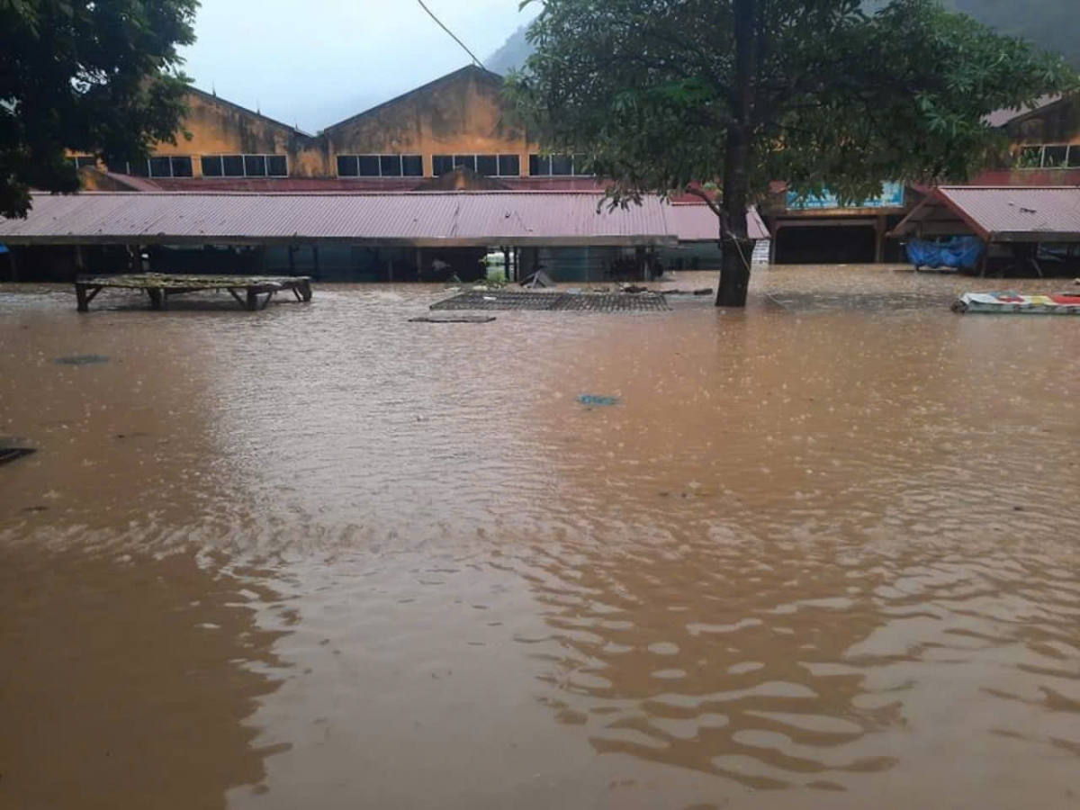 hang ngan ho dan o cao bang, bac kan bi anh huong do lu hinh anh 3