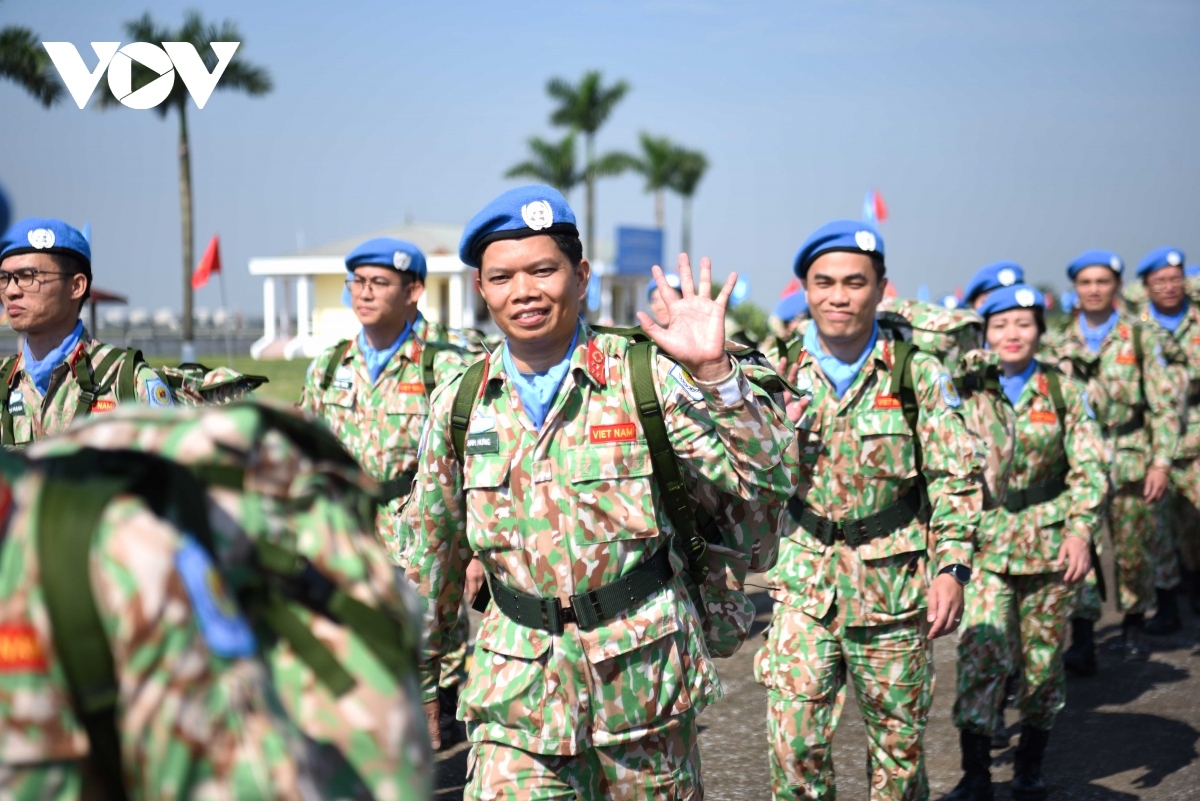 send-off ceremony for 247 vietnamese officers to un peacekeeping missions picture 12