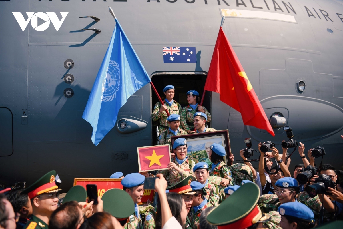 send-off ceremony for 247 vietnamese officers to un peacekeeping missions picture 14