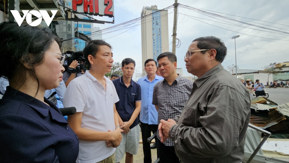 pm rushes to yagi-hit quang ninh to direct cleanup efforts picture 2