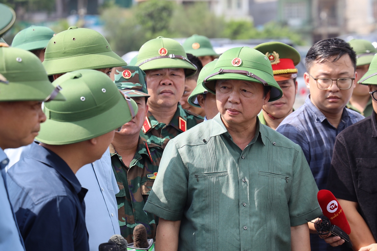 Phó Thủ tướng Trần Hồng Hà: Xây dựng nhiều kịch bản để ứng phó bão số 3