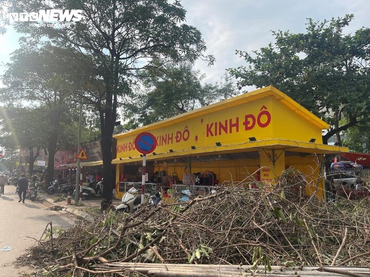 quay hang van veo sau sieu bao, tieu thuong ban banh trung thu meo mat vi e hang hinh anh 3