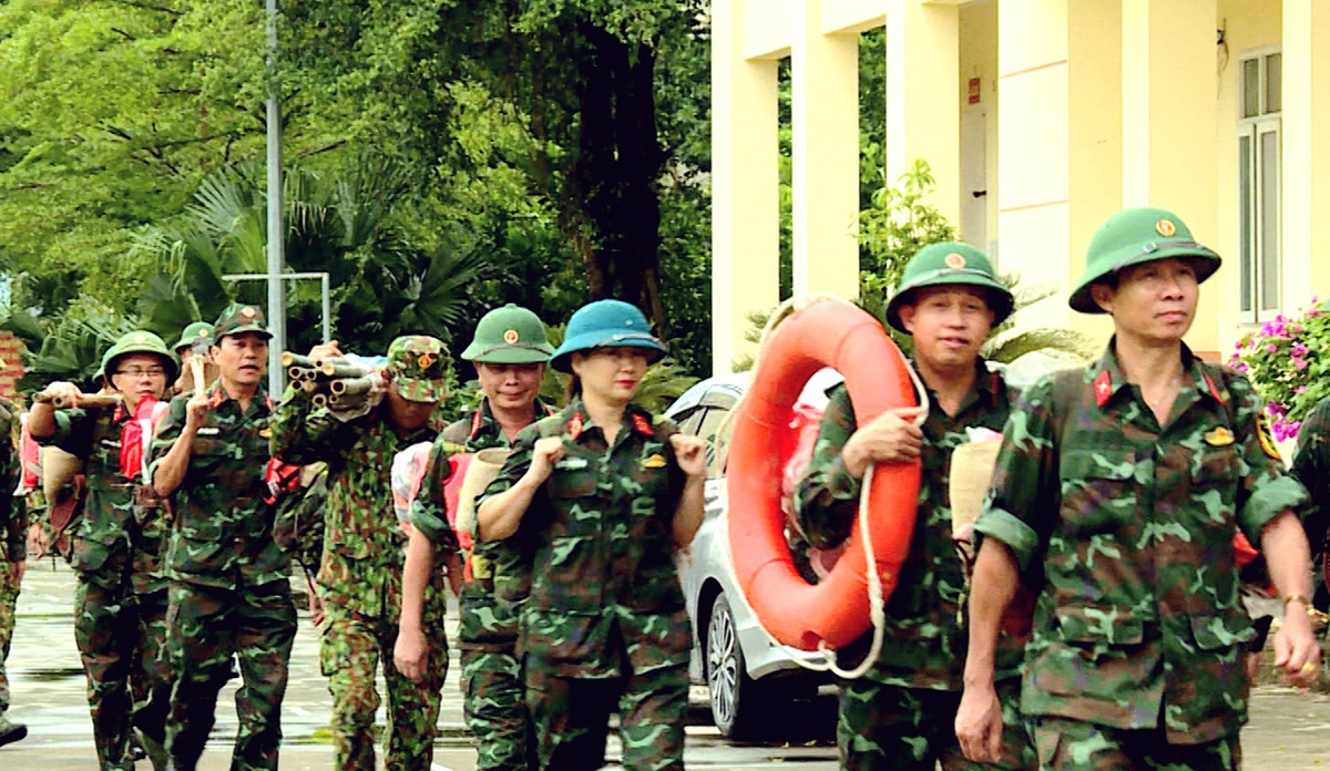 ninh binh hop khan, len phuong an xa tran khi muc nuoc lu dang cao hinh anh 5